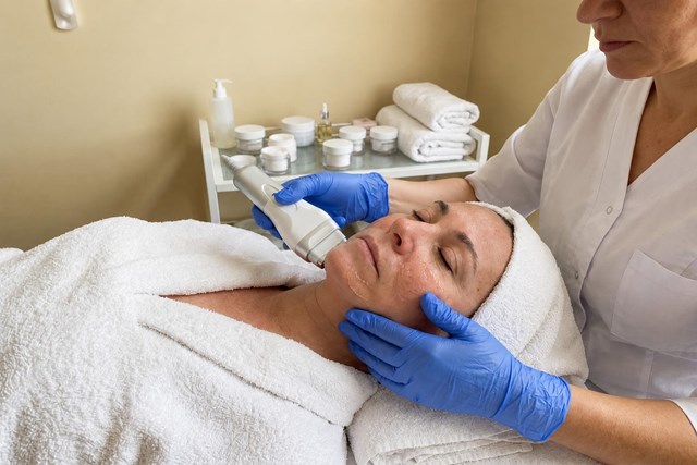 ¿Piel flácida? Recupéralo con HIFU facial en Barakaldo - Imagen 1