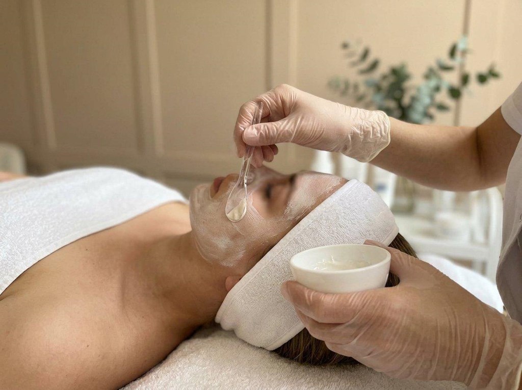 Foto 1 Renueva tu piel: peeling químico facial en Barakaldo